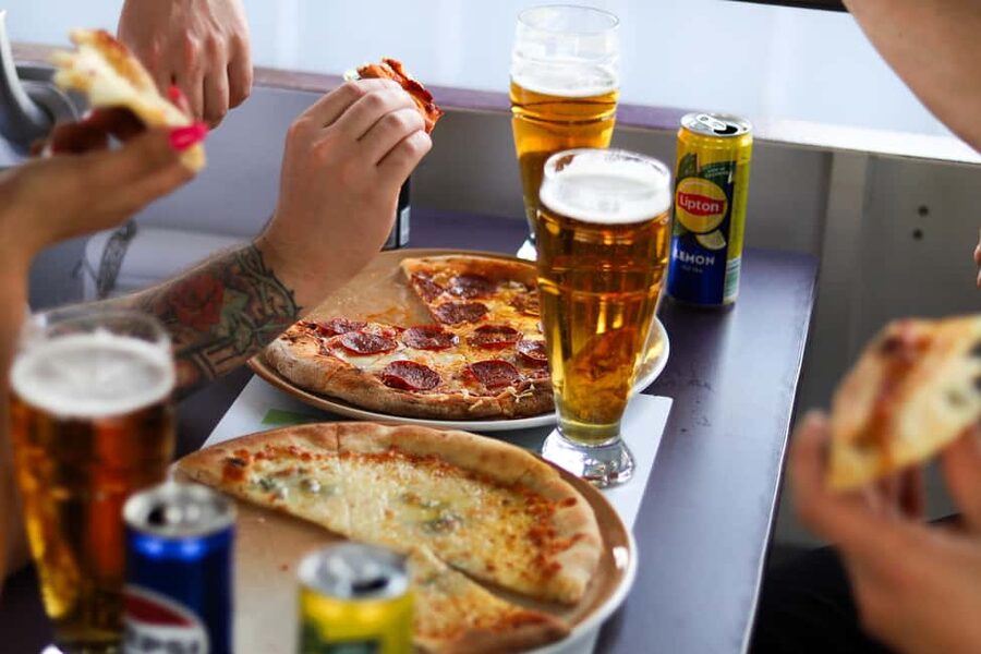 Budapest: Pizza Cruise - Choosing the best time to sail