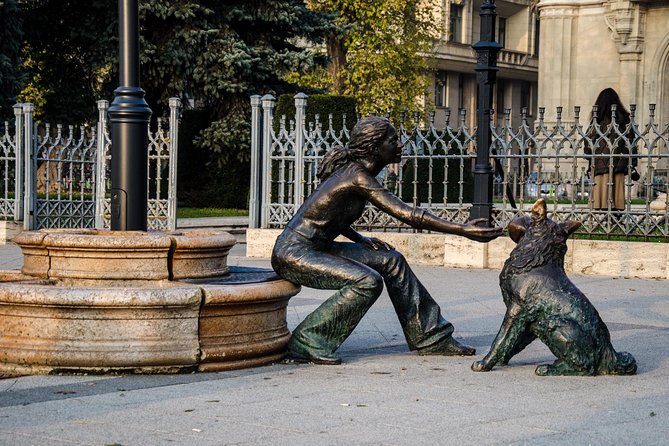 Budapest Private 4 Hour City Tour Experience with a car / van - Andrássy Avenue, the Opera House, and the city center