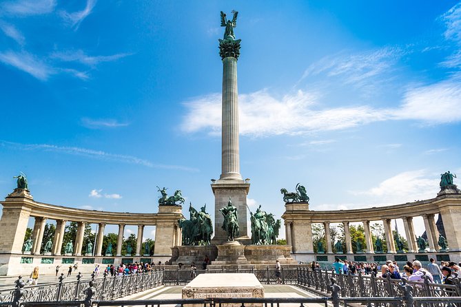 Budapest: Private 4-Hour Walking Tour with a Local - Key points to know before booking