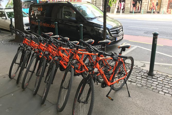 Budapest: Private Adventure Sightseeing Bicycle Tour - The downhill return is exciting, but not casual