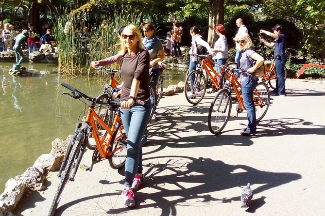 Budapest: Private Adventure Sightseeing Bicycle Tour - Castle Hill and the Chain Bridge finish the loop