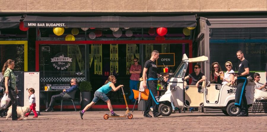 Budapest: Private City Tuk-Tuk Tour & Boat Cruise - Comfort, weather, and the vehicle question