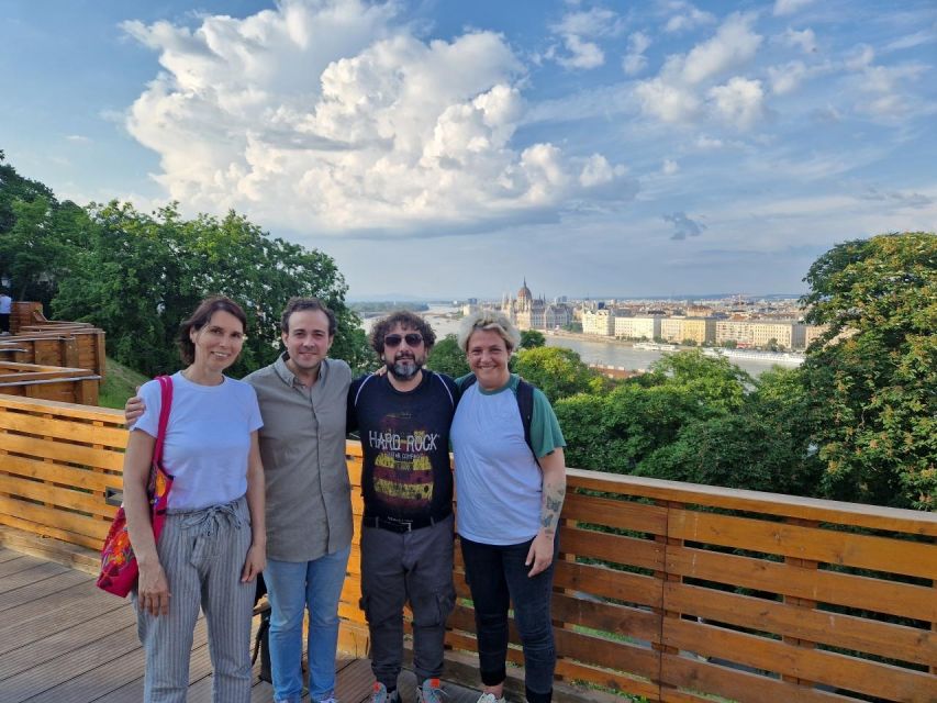 Budapest: private deluxe tour with a native, in Spanish - City Park, Vajdahunyad Castle, and newer Budapest