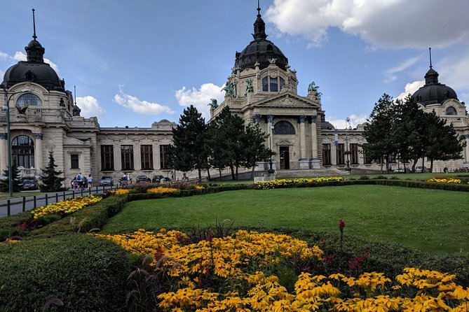 Budapest Private Full Day City Sightseeing Tour Walking or by Car - Central Market Hall and the flavor of Pest