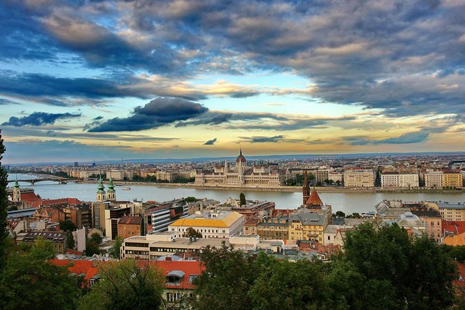 Budapest Private Full Day City Tour with a comfortable air -conditioned car - Why this private Budapest tour works well