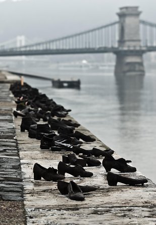 Budapest Private Full Day City Tour with a comfortable air -conditioned car - Roman ruins, museums, the zoo, and City Park
