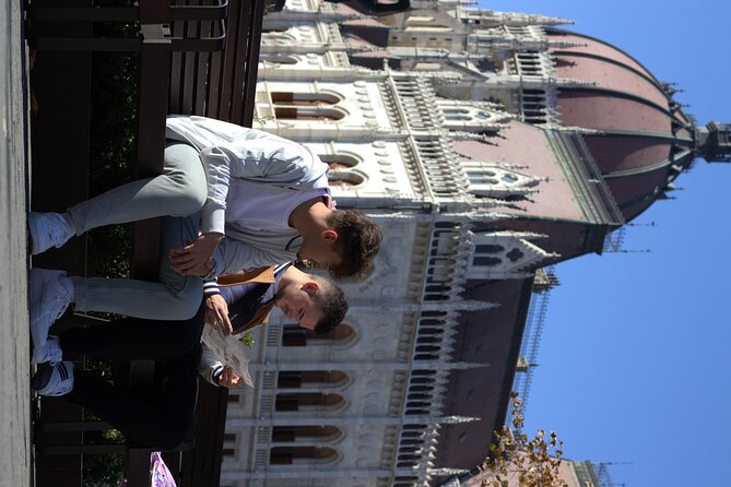 Budapest Private Guided Tour with Photoshoot - Big(3hrs) - Walking the Danube Promenade toward Vigadó Square