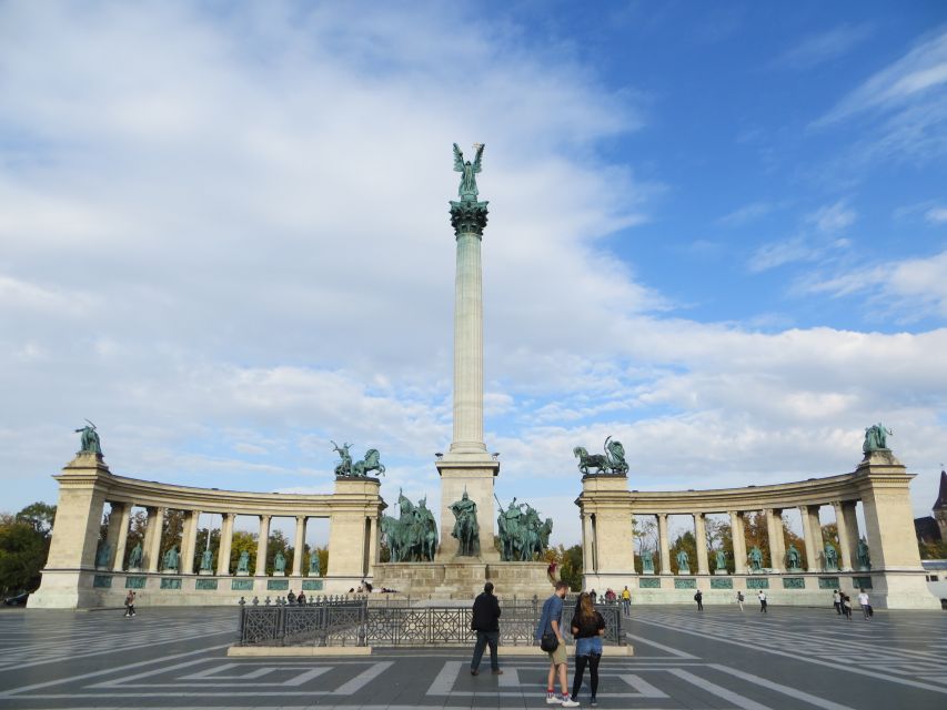 Budapest: Private Luxury Sightseeing Tour - Why a private car makes sense in Budapest