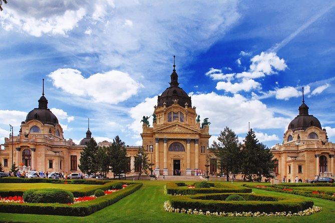 Budapest Private Luxury Sightseeing Tour with Guide and Transport - St. Stephen’s Basilica and the Jewish Quarter