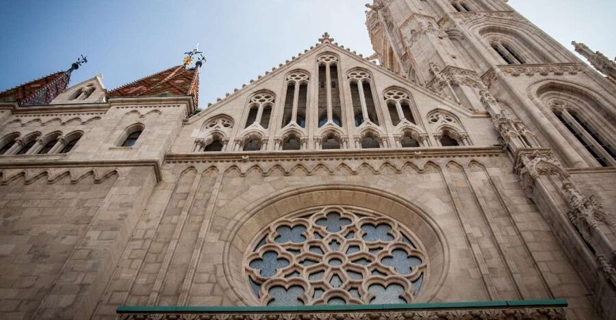 Budapest: Private Luxury Sightseeing Tour - Along the Danube, Budapest’s grand opening scene