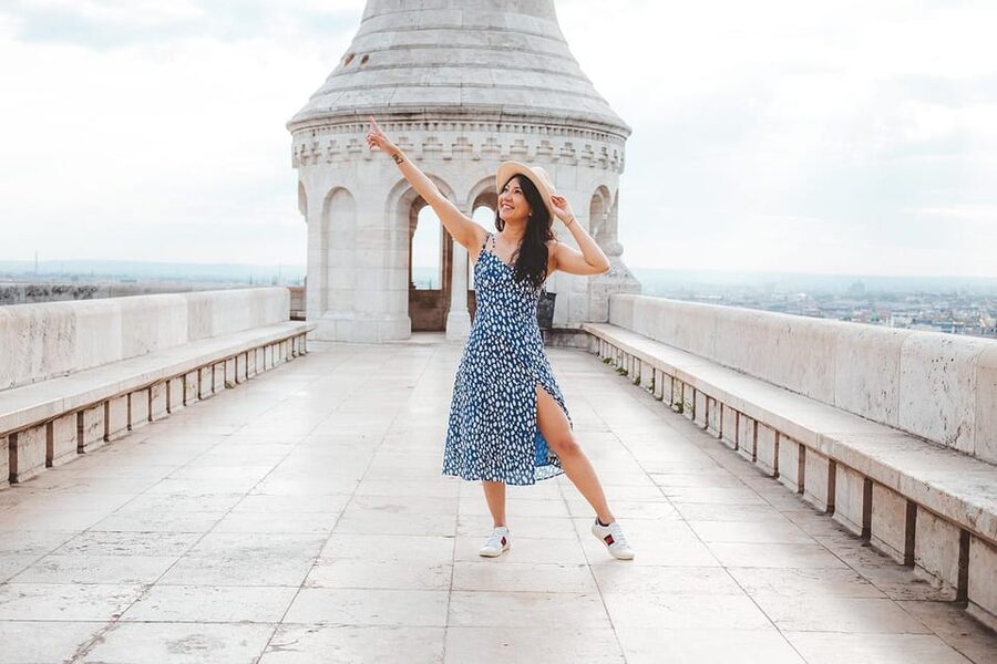 Budapest: Private Photoshoot & Sightseeing - Meeting at Halászbástya and Buda Castle