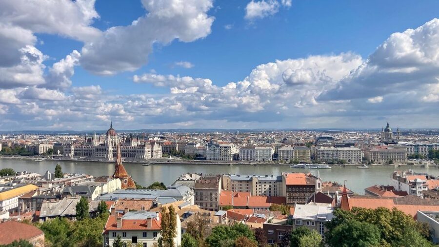 Budapest: Private Sightseeing Tour by car - Gellért Hill and the best city view