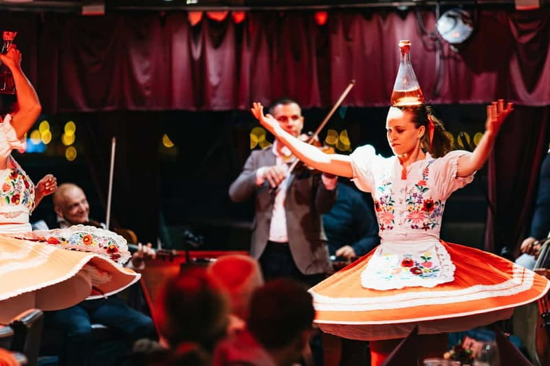 Budapest: Prosecco Dinner Cruise with Live Music - The Danube route, stop by stop