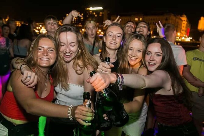 Budapest Pub Crawl & Ruin Bar Tour – Free Shots & VIP Entry - Beer, palinka, and bar tricks at La Siesta Budapest