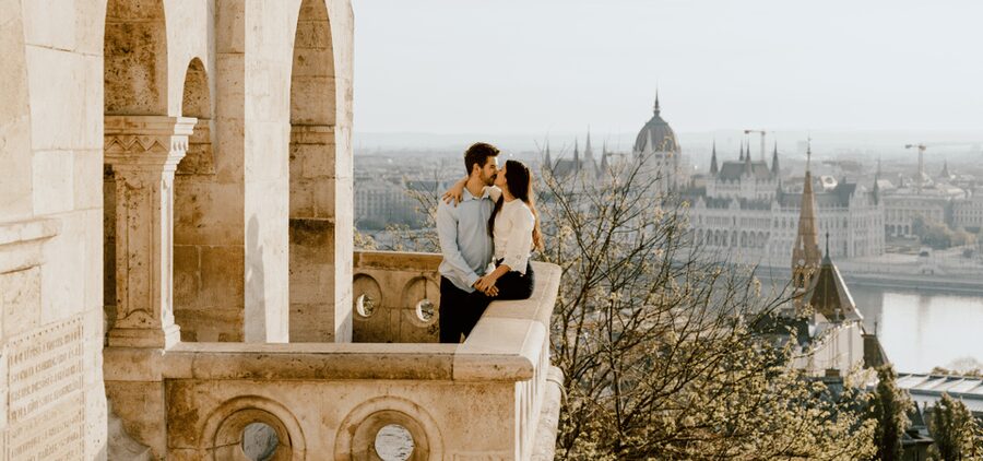 Budapest: romantic photoshoot at Buda's iconic sightseeings - Cobblestone streets, castle views, and changing backgrounds