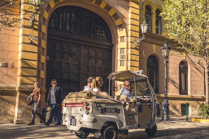 Budapest Romantic Private Tuk Tuk Tour - From Várkert Bazaar to Clark Ádám Square