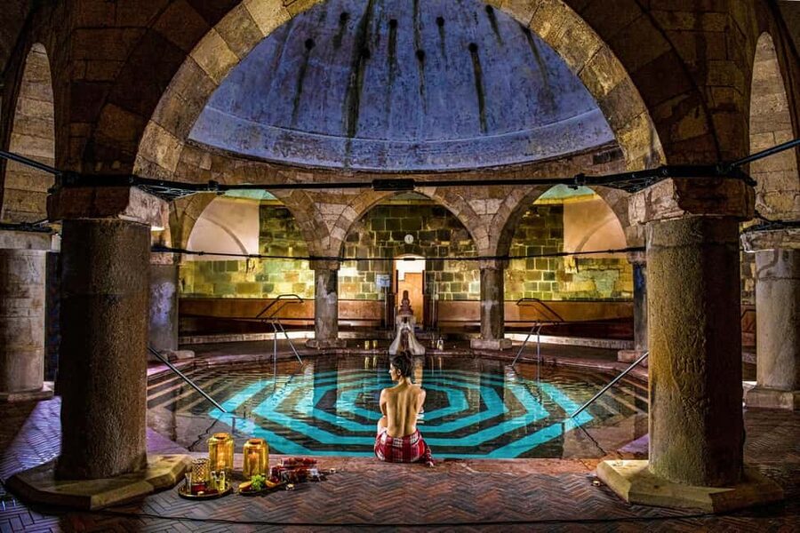 Budapest: Rudas Spa Entry with 3-Course Meal - Why Rudas Thermal Bath feels different from Budapest’s bigger spas