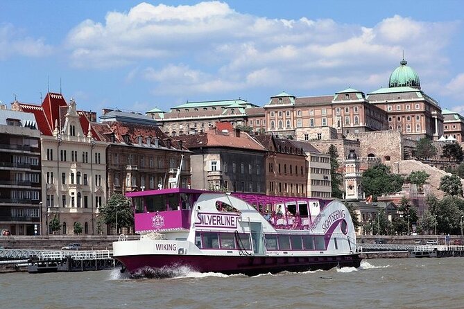 Budapest Sightseeing with Drink Included - The included drink and onboard comfort