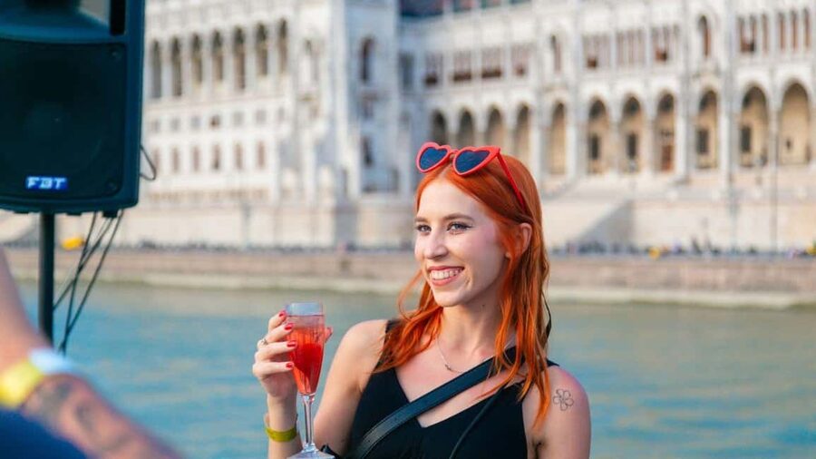 Budapest: Sip & Sail Danube Cruise with Prosecco Cocktails - Fisherman’s Bastion, Buda Castle, and Chain Bridge