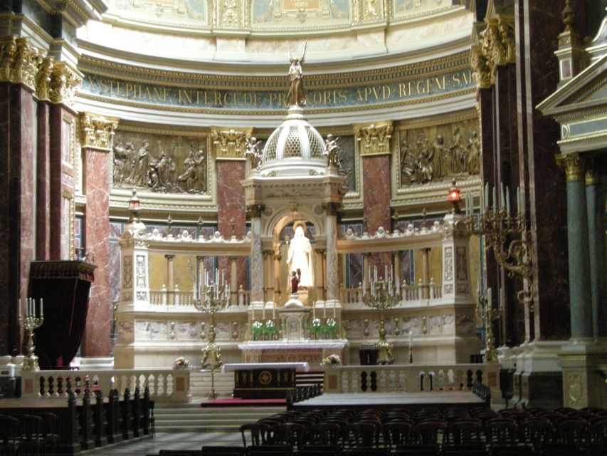 Budapest: St Stephen's Basilica Tour - Practical clothing and access advice