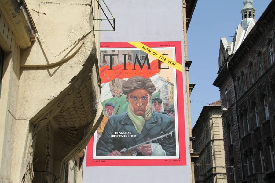 Budapest: Street Art Tour - Reading murals instead of rushing past them