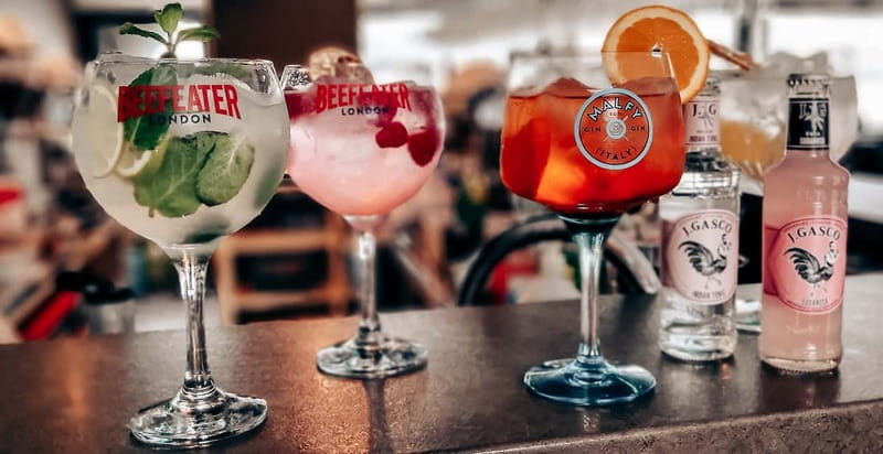 Budapest: Sunset Cruise with 2 Cocktails - Is $36 good value for an hour?