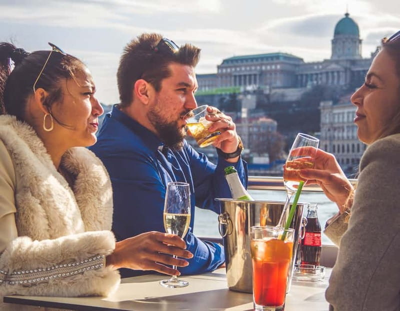 Budapest: Sunset Cruise with 2 Cocktails - My final take on the Budapest cocktail cruise