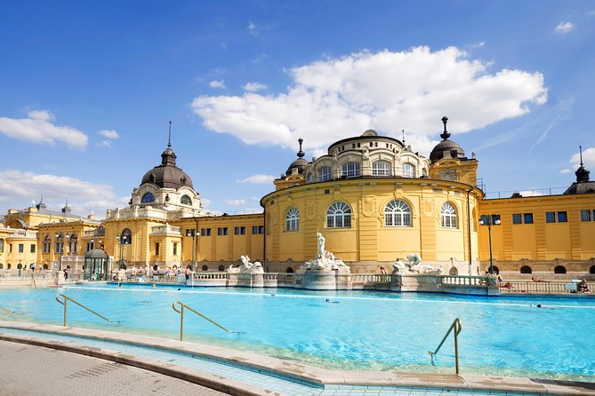 Budapest Széchenyi Spa with Danube Cruise and Optional Dinner - Making the gap between spa and boat work