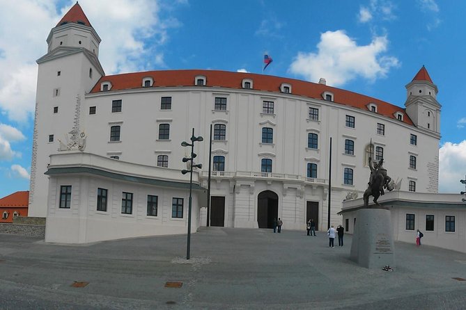 Budapest to Bratislava Costumizable Private Day tour with lunch - Bratislava Castle views and city panoramas