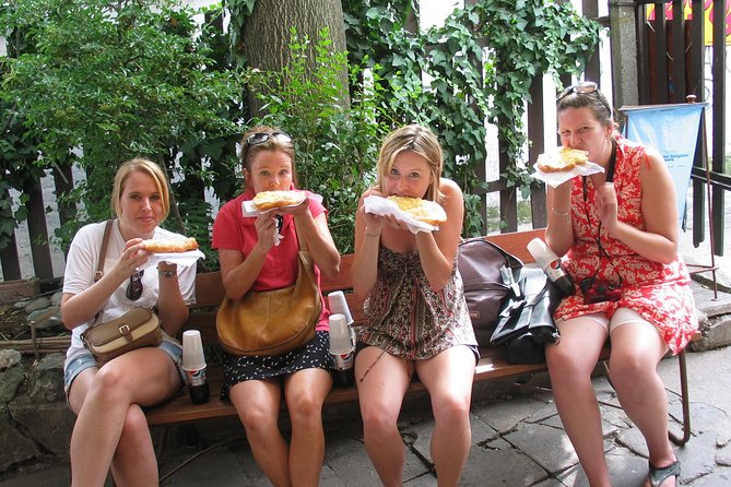 Budapest to Szentendre bike & boat tour - One hour to explore Szentendre