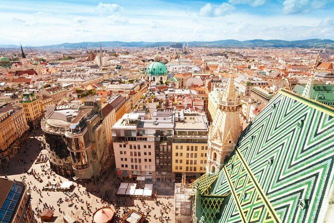 Budapest to Vienna Private Costumizable Day Tour with Lunch - Guide quality and the personal touch