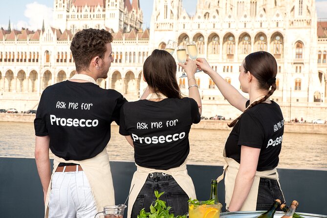 Budapest: Unlimited Prosecco, Beer & Aperol Spritz Cruise - What This Danube Cruise Really Is
