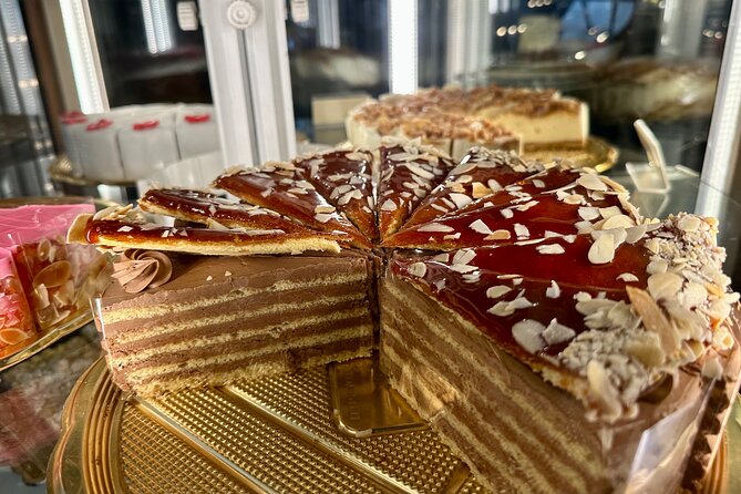 Budapest Urban Treats - Cake and Coffee House Tour - How much food do you actually get?