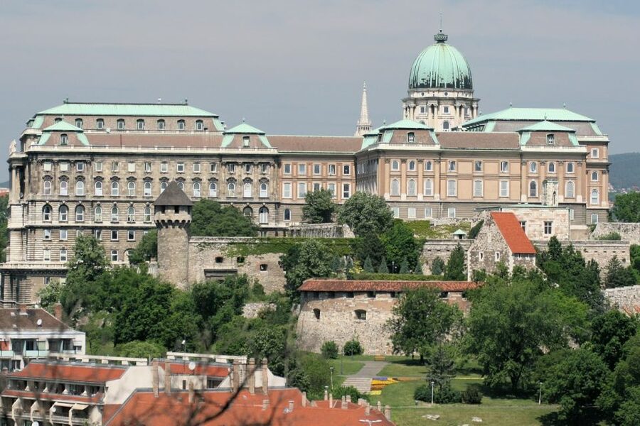 Budapest: Walking Tour in German - Fisherman’s Bastion and the best city views