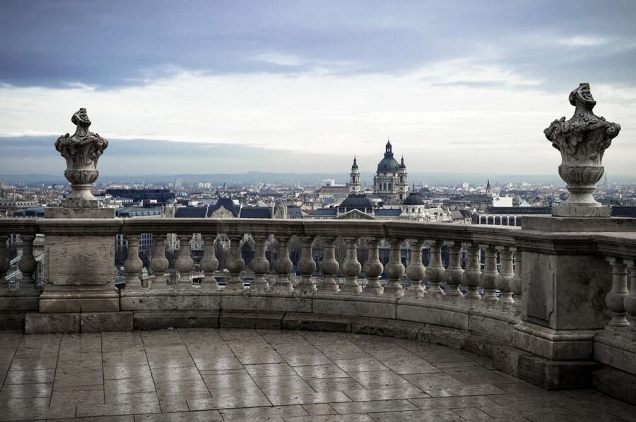 Budapest: Walking Tour in German - German guides who add a personal touch