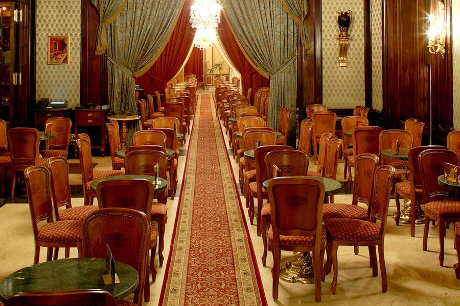 Café Wandering: An Excursion through Budapest’s Belle Epoque - Why Budapest’s café culture deserves a walking tour