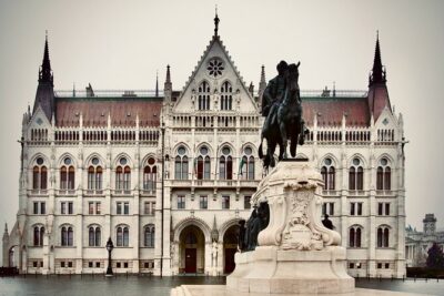 Capital Budapest – Half Day Private Tour (4hr)