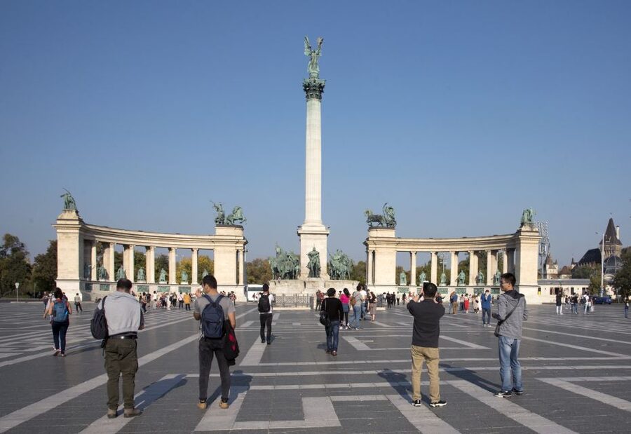 Castle District & Pest Driving Tour with Danube River Cruise - Heroes’ Square, City Park, and Andrássy Avenue