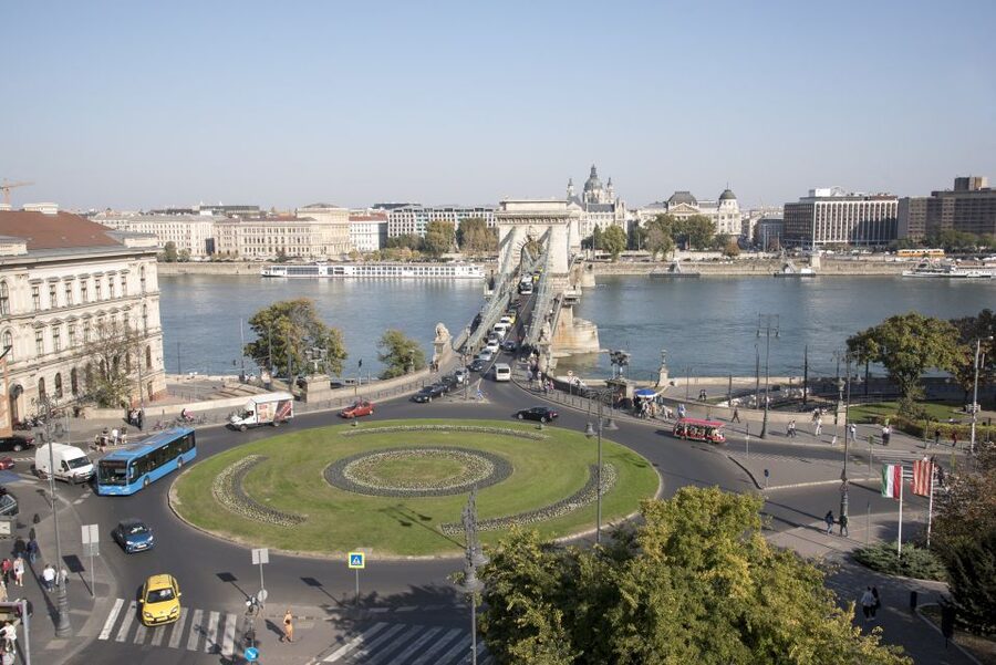 Castle District & Pest Driving Tour with Danube River Cruise - Is $63 a fair price?