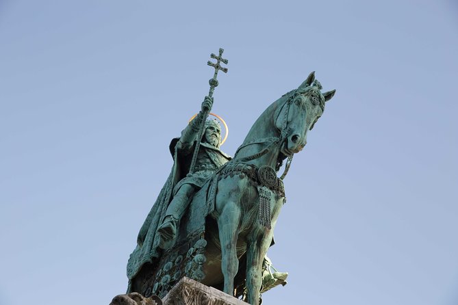 Castle District tour with Matthias Church Ticket & Cake & Coffee - Buda Castle and the royal hilltop