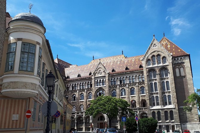 Castle district walk with legends - Courtyards, Capistrano, and Local Legends
