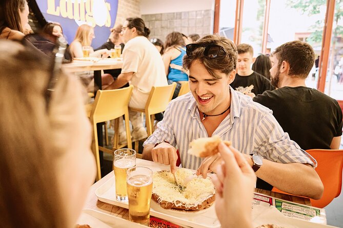 Central Budapest Food Walking Tour with Drinks Included - Four eateries and a proper Hungarian meal