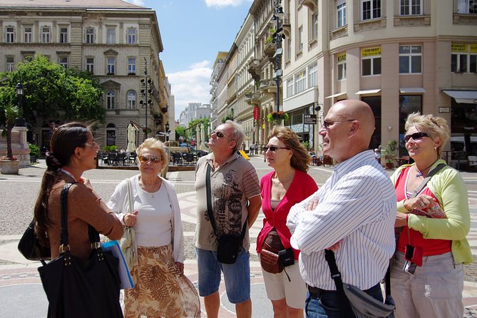Classic Walk in Budapest Historical Center - A low-cost introduction to central Pest