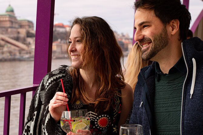 Cocktail Cruise and City Views on the Danube in Budapest - The Danube route, sight by sight