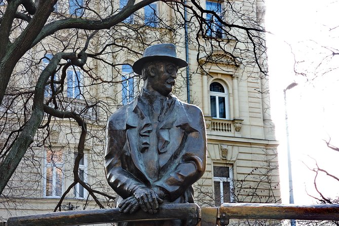 Communism in Hungary with a Historian - Coffee at Bambi Café, Open Since 1961