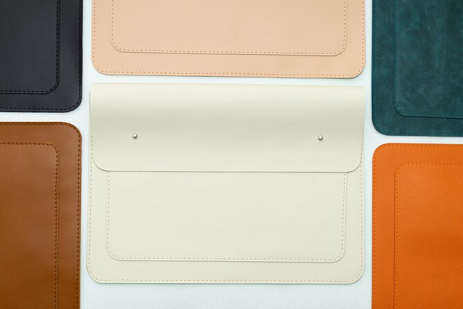 Create a unique leather accessory in downtown Budapest! - Step two: making the design yours