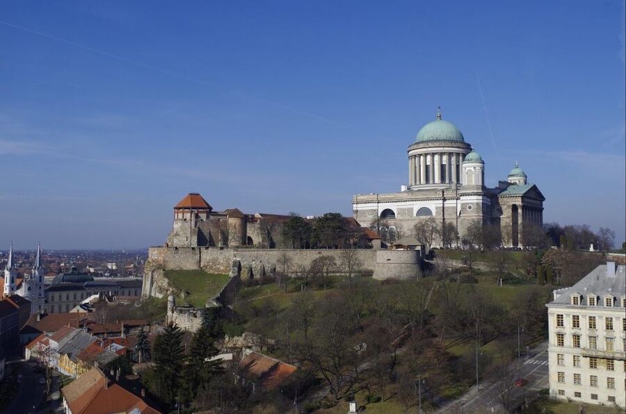 Danube Bend: Private 8-Hour Full Board Tour from Budapest - The Road North and Dobogó-kő Viewpoint