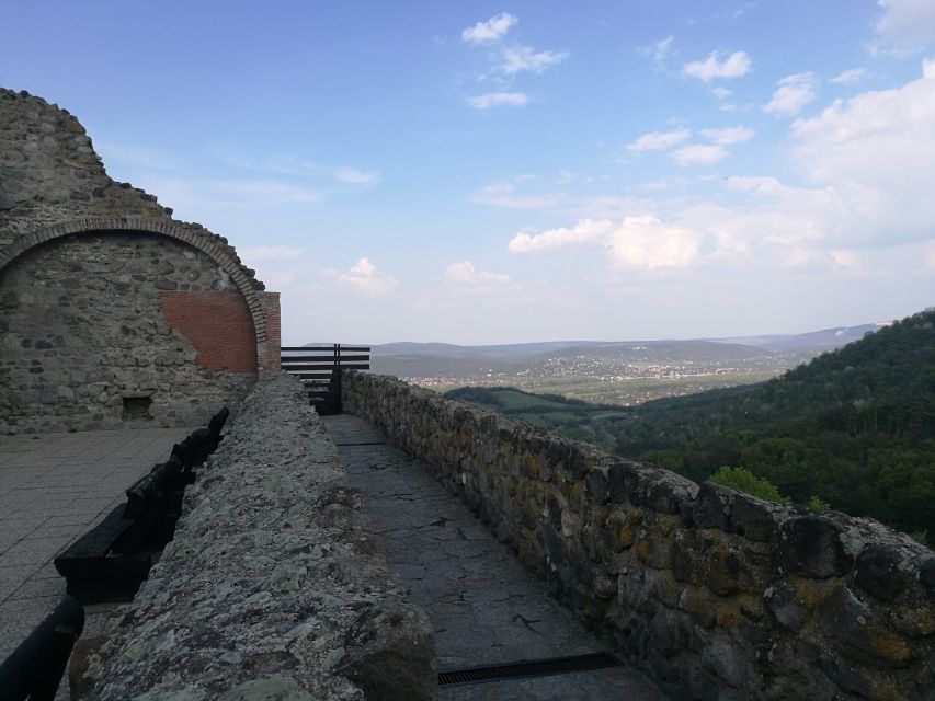 Danube Bend: Private 8-Hour Full Board Tour from Budapest - Price, Group Size, and Overall Value