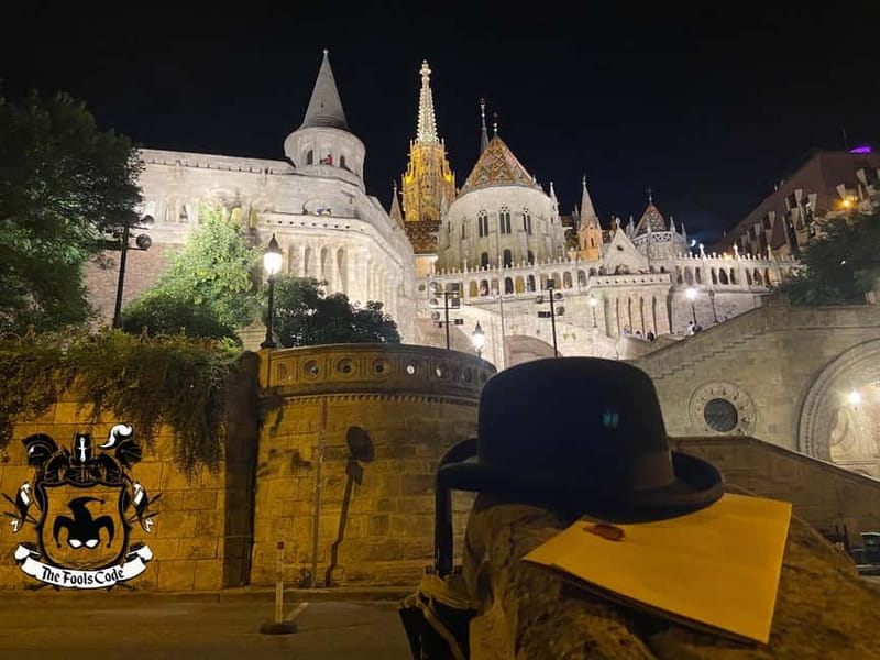 FoolsCode: EscapeRoom/Sightseeing tour with Actor Tourguide - Matthias Church adds the royal setting