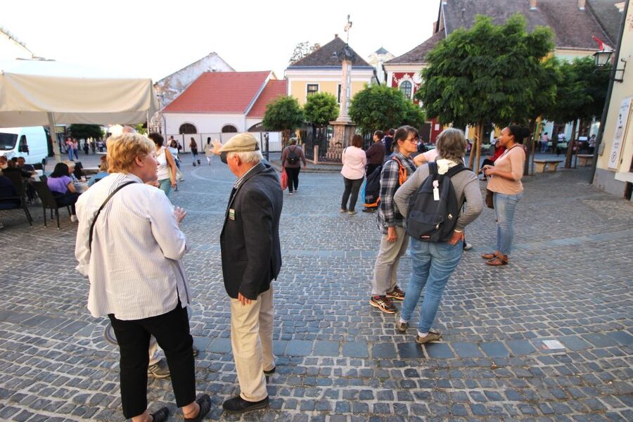 From Budapest: Danube Bend & Szentendre Tour with Lunch - Szentendre, the artists’ village